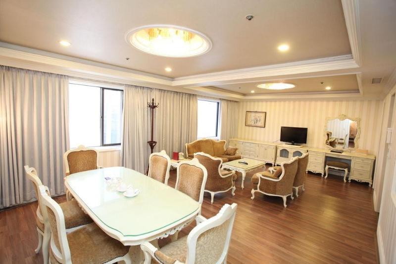 Daegu Prince Hotel Bagian luar foto