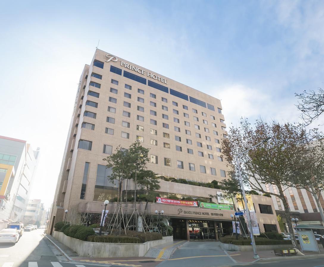 Daegu Prince Hotel Bagian luar foto